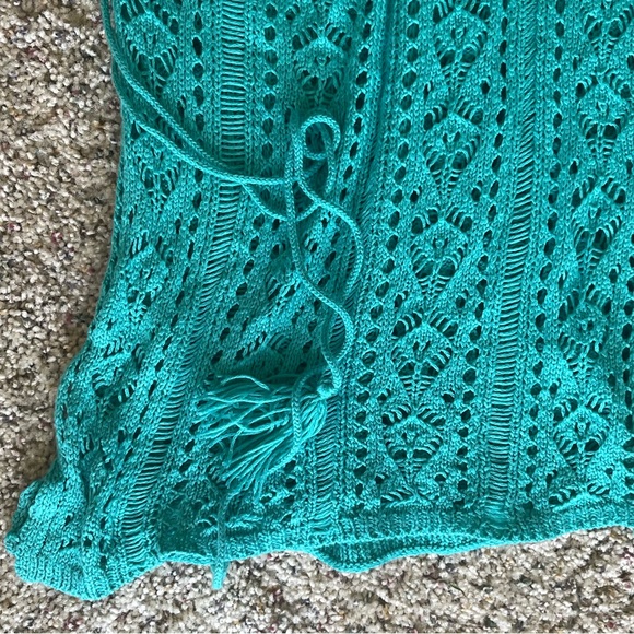 Swim coverup - Picture 3 of 4